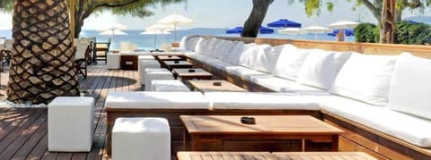 Beach bar