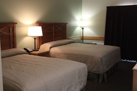 Traditional Room | Blackout drapes, iron/ironing board, cribs/infant beds, free WiFi