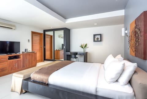 Villa, 1 Bedroom, Garden View | Minibar, in-room safe, desk, free WiFi