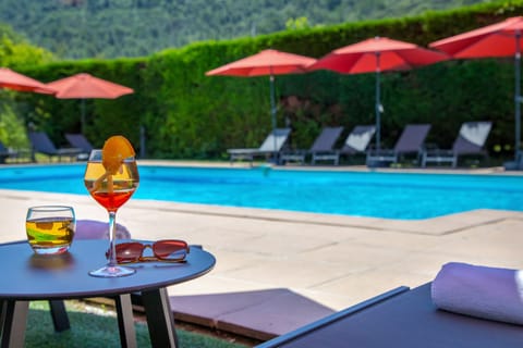 Outdoor pool, sun loungers