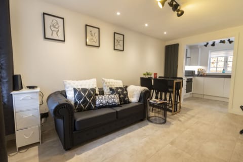 Apartment | Living area