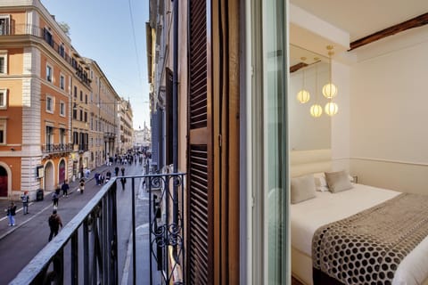 Superior Double Room | Minibar, in-room safe, desk, soundproofing