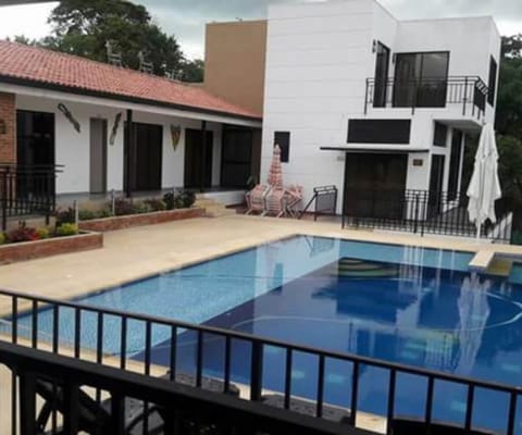 Basic Cottage | 5 bedrooms, bed sheets