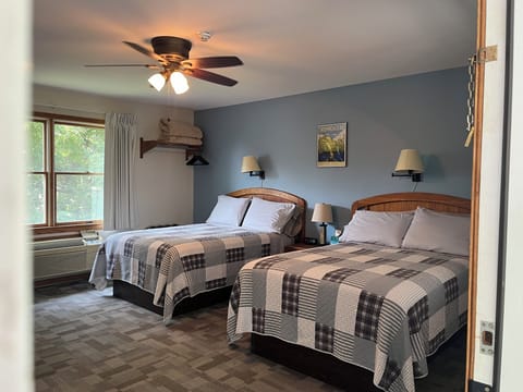 Traditional Double Room, 2 Double Beds | Soundproofing, iron/ironing board, free WiFi, bed sheets