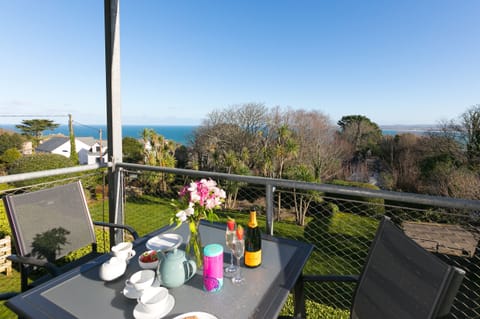 Cottage | Outdoor dining