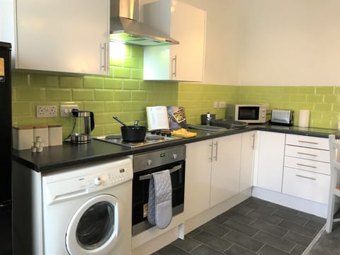 Comfort Apartment, Private Bathroom | Shared kitchen | Highchair