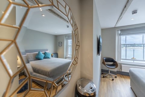 Economy Double Room, Ensuite, Sea View | Room amenity