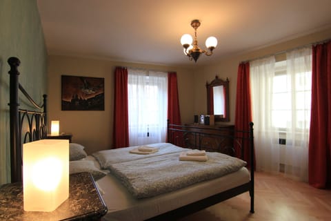 Apartment | 1 bedroom, iron/ironing board, free WiFi, bed sheets