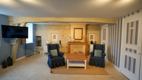 Superior Double Room, Ensuite (Chambre Bleue)