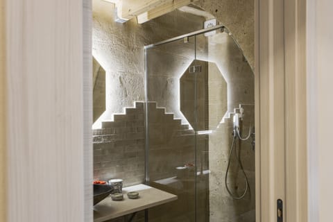 Family Quadruple Room, Ensuite | Bathroom