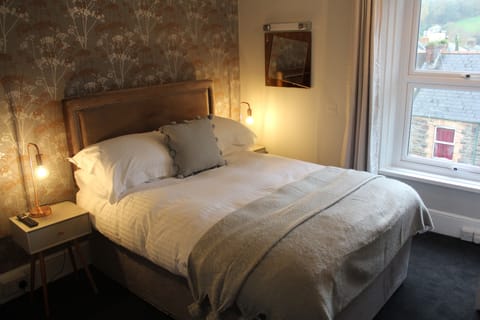 Individually furnished, iron/ironing board, free cribs/infant beds