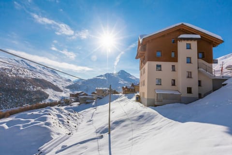 Family Apartment, 1 Bedroom, Microwave (Fiocco Di Neve Ski in- Ski out 10m) | Exterior