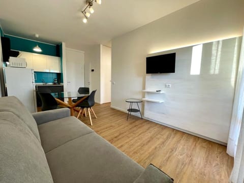 Apartment, 1 Bedroom, Balcony, Ocean View | Interior