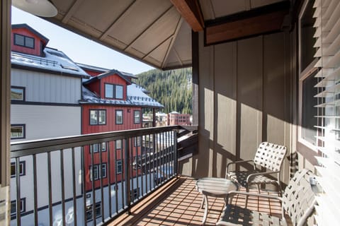 Condo, 1 Bedroom | Property grounds