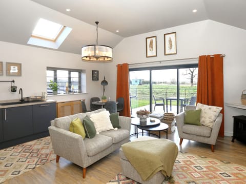 Cottage | Living area