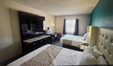 Blackout drapes, iron/ironing board, free WiFi