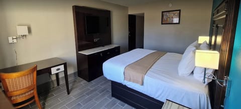 Blackout drapes, iron/ironing board, free WiFi