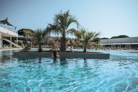 Seasonal outdoor pool, sun loungers