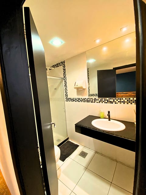 Quarto 01 | Bathroom | Shower