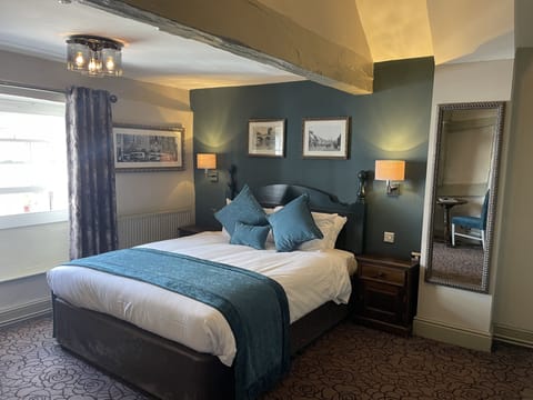 Club Double Room | Free WiFi, bed sheets