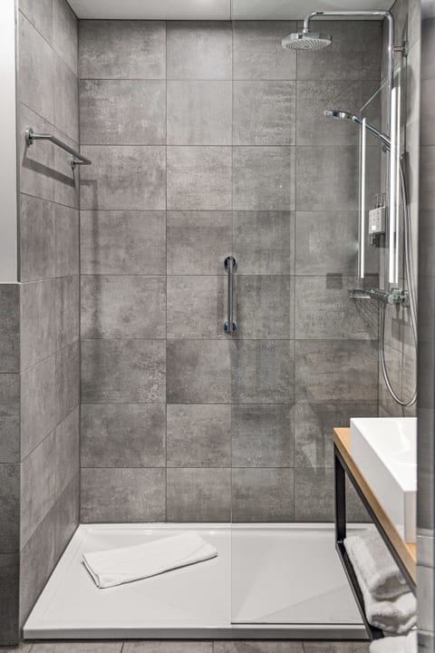 In-room safe, individually furnished, soundproofing, free WiFi