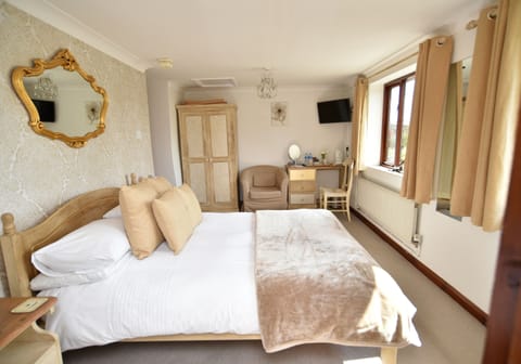 Double Room, Ensuite (Willow) | 1 bedroom