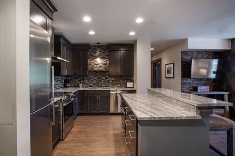 Condo, 3 Bedrooms | Private kitchen | Coffee/tea maker, fridge, oven, toaster