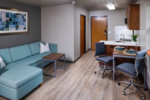 Executive 2 Room Suite, 1 King Bed | Living area | 32-inch LED TV with cable channels, TV