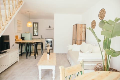 Beachfront Maisonette with Sea View | Living area | 32-inch flat-screen TV with cable channels, Netflix, streaming services