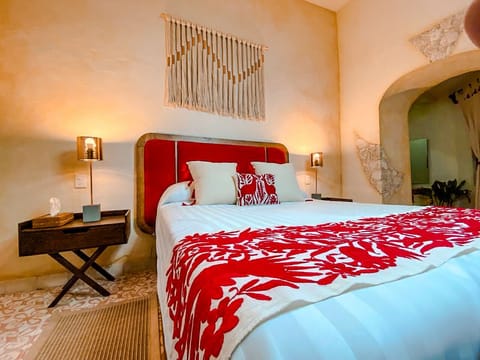 Superior Studio Suite, 1 Bedroom, Non Smoking | In-room safe, free cribs/infant beds, bed sheets