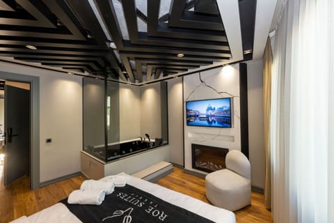 Comfort Suite, 2 Bedrooms, Sea View | Premium bedding, down comforters, memory foam beds, in-room safe