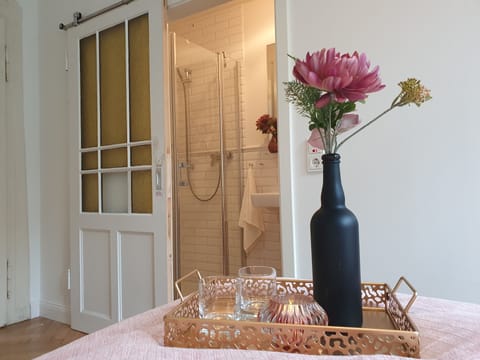 Comfort Double Room | Bathroom | Eco-friendly toiletries, hair dryer, slippers, towels