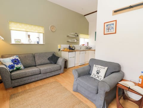 Cottage | Living area