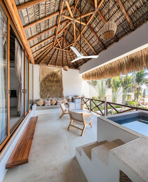 Honeymoon Room, 1 King Bed, Hot Tub, Beach View | Terrace/patio