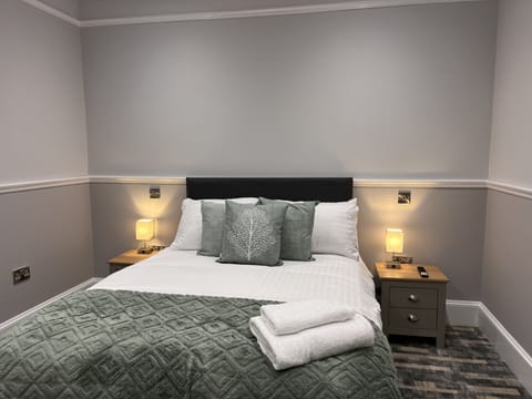 Superior Double | Desk, iron/ironing board, free WiFi, bed sheets