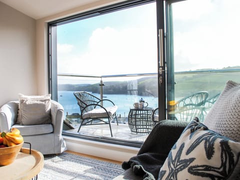 Cottage | Living area