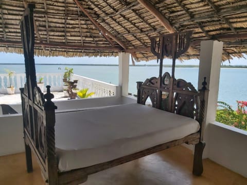 Room, Terrace | Bed sheets
