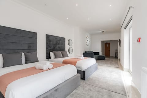 Family Apartment, Ensuite