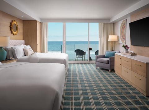 Premium bedding, in-room safe, iron/ironing board, free WiFi