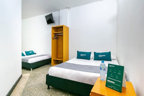 Hypo-allergenic bedding available, WiFi (free), bed sheets