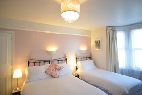 Family Room | In-room safe, desk, soundproofing, free WiFi