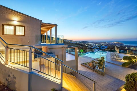 House, Smoking | 4 bedrooms