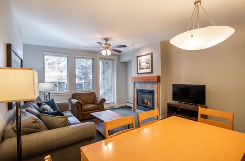 Condo, 2 Bedrooms | Living area