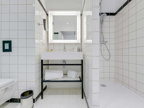 Premium bedding, desk, laptop workspace, soundproofing