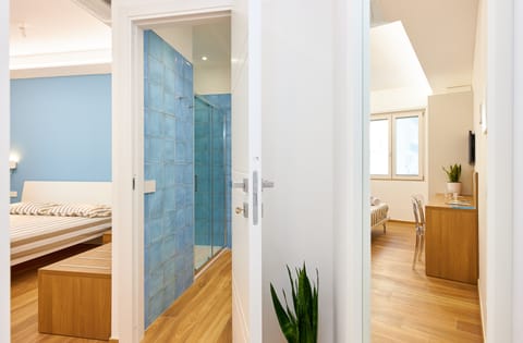 Comfort Double Room, 1 Queen Bed (Ocean) | Premium bedding, down comforters, pillowtop beds, minibar