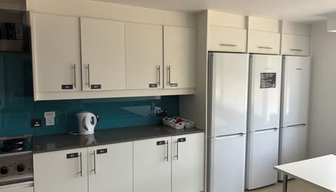 Premium Single Room | Shared kitchen | Electric kettle