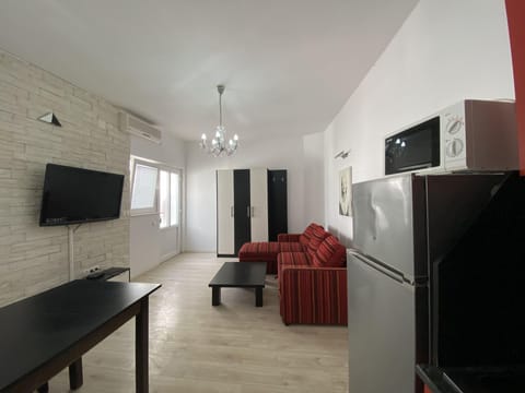 Panoramic Apartment Merlyn | Private kitchen | Cleaning supplies