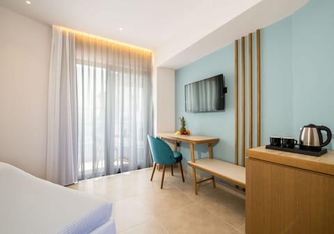 Room (Special) | Premium bedding, down comforters, pillowtop beds, in-room safe