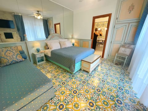 Superior Room | In-room safe, desk, laptop workspace, blackout drapes