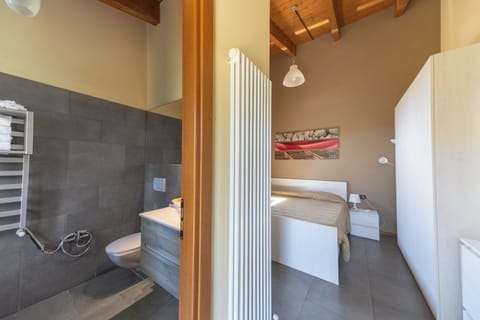 Bungalow, 1 Bedroom, Kitchenette | Bathroom | Shower, free toiletries, hair dryer, towels